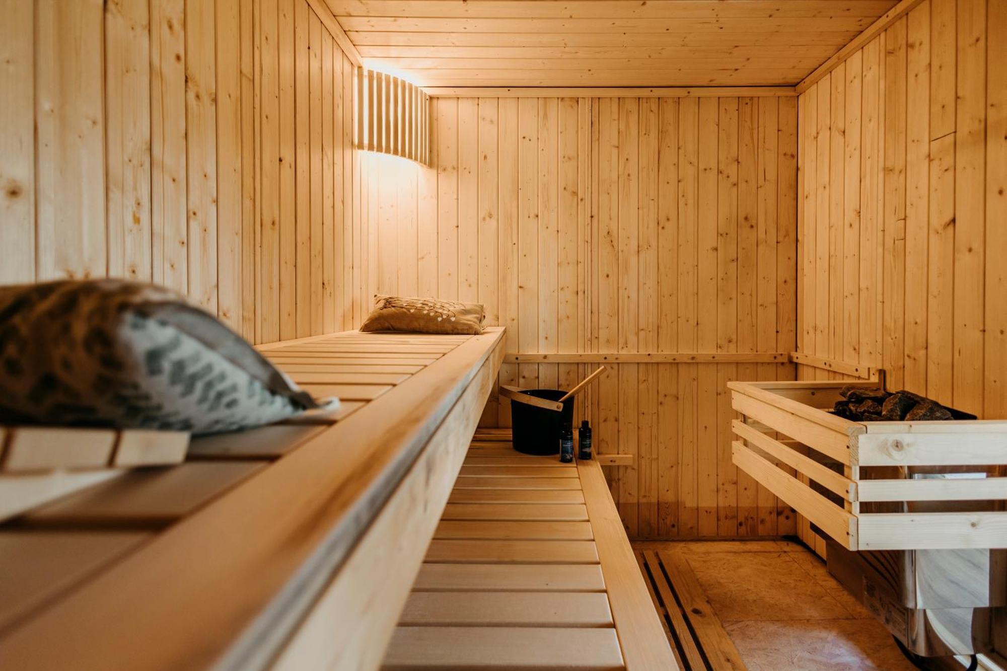 Traumwohnung Mit Sauna, Whirlpool & Wunderschoener Aussicht Plettenberg Kültér fotó